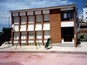 Puertas de una escuela Puertas de una escuela