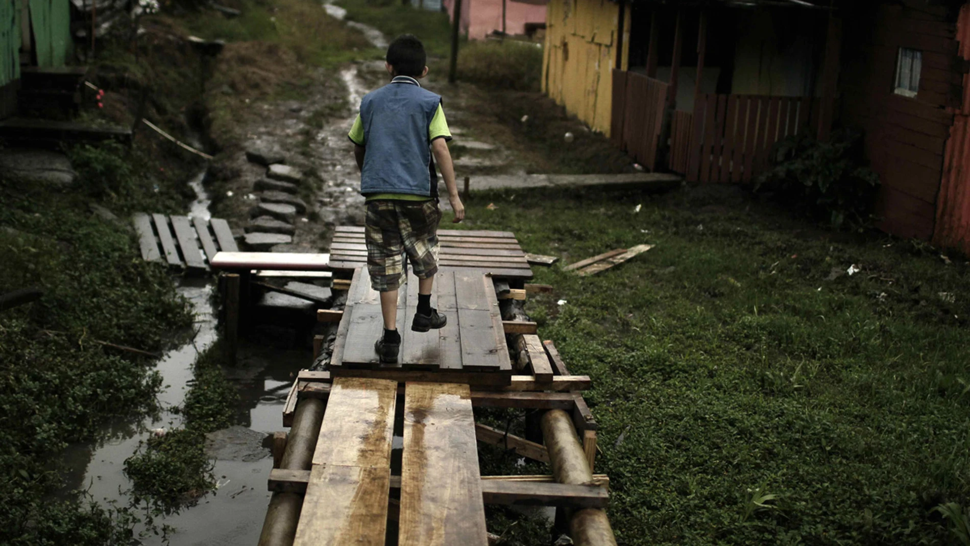 Pobreza infantil Pobreza infantil