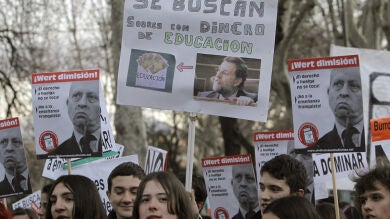 La escuela pública anuncia huelga en todas las etapas educativas para el 9 de mayo