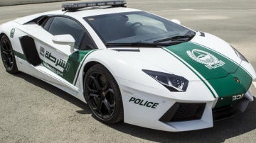 Lamborghini Aventador, el nuevo coche que usará la policía de Dubái