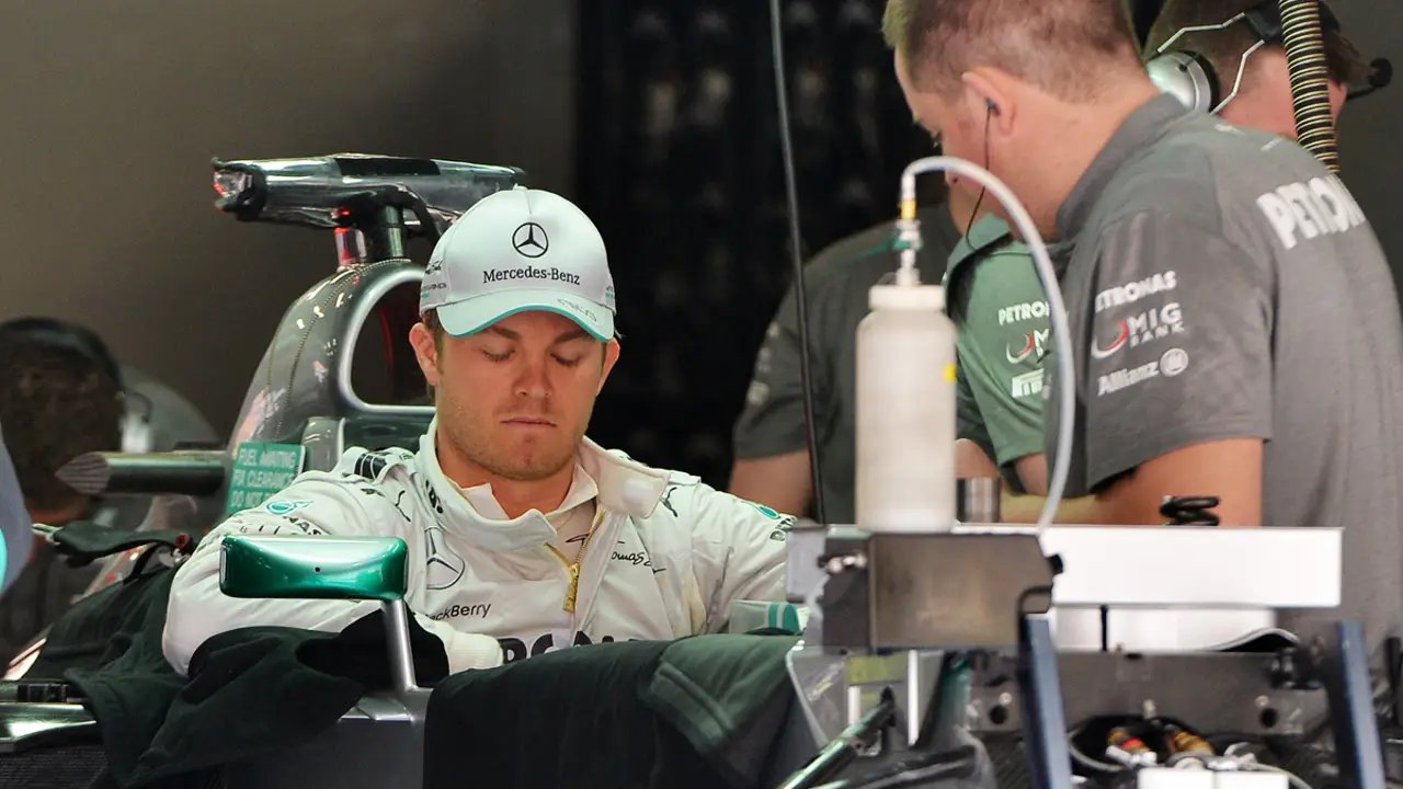 Rosberg en el W04