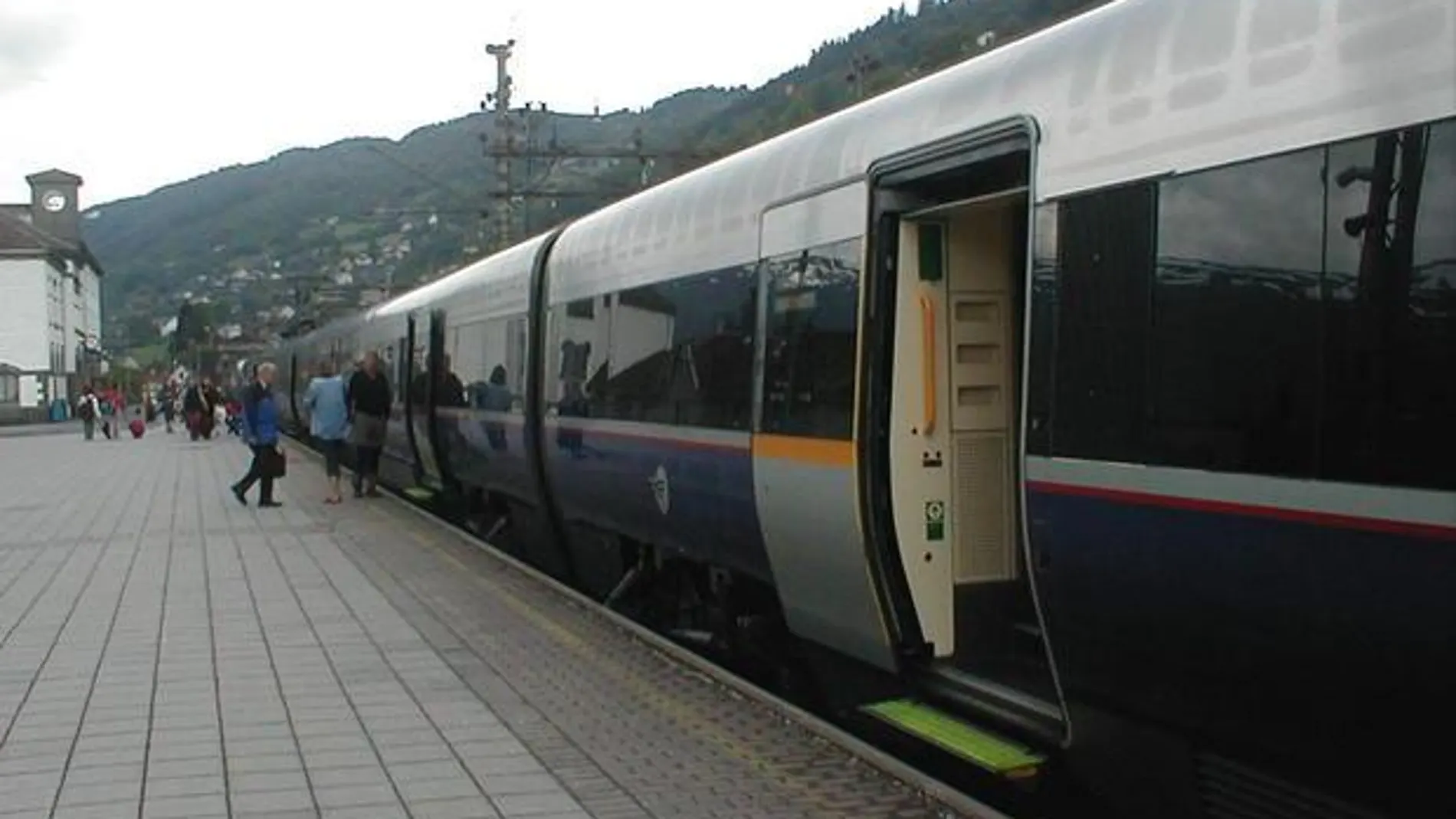 Tren en Noruega Tren en Noruega