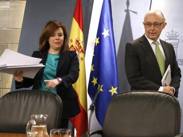 Soraya Sáenz de Santamaría junto a Cristóbal Montoro