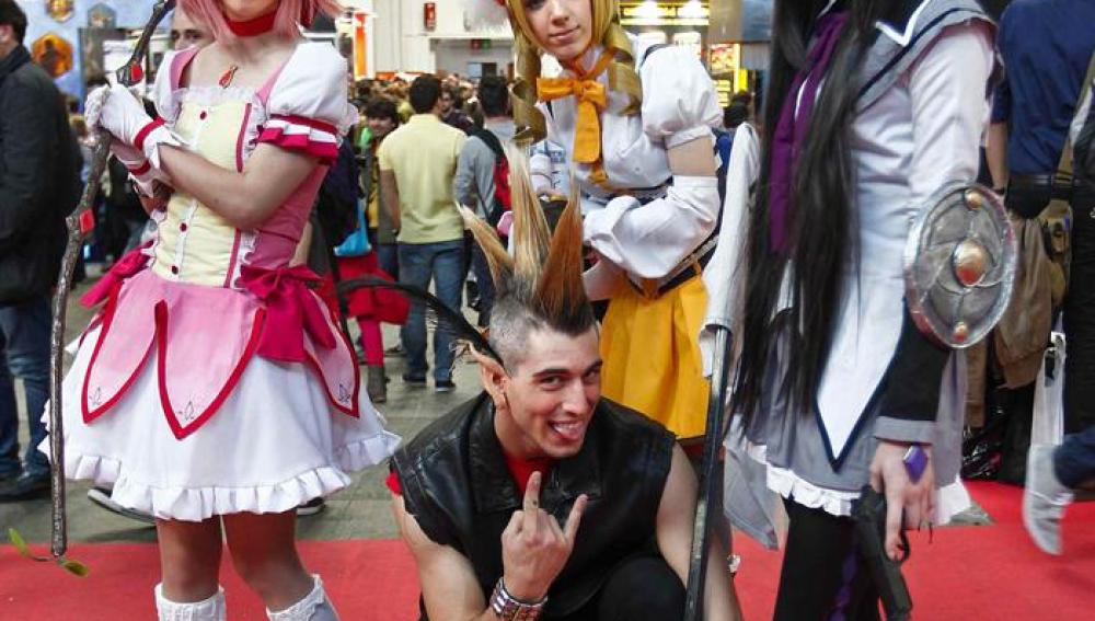 Visitantes disfrazados en la tercera jornada del 31 Salón del Cómic de Barcelona