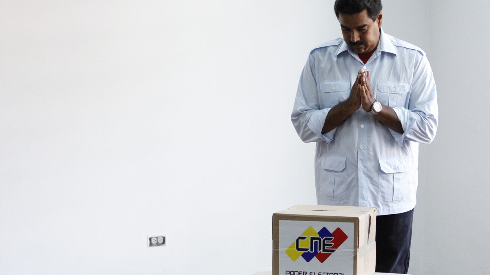 Maduro ejerce su derecho al voto en Venezuela