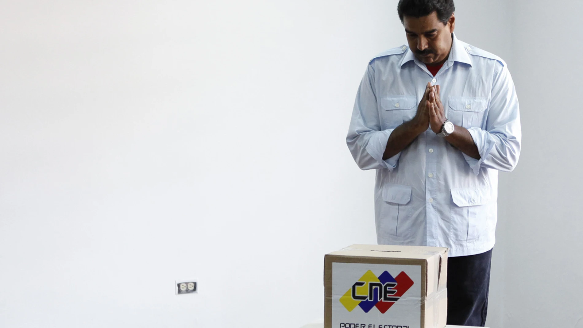 Maduro ejerce su derecho al voto en Venezuela Maduro ejerce su derecho al voto en Venezuela