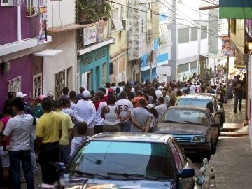 Las calles de Caracas, repletas de electores