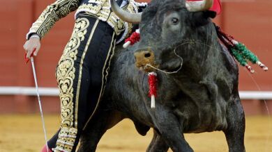 Una mediocre corrida de Victorino deja en tablas el mano a mano Cid-Luque