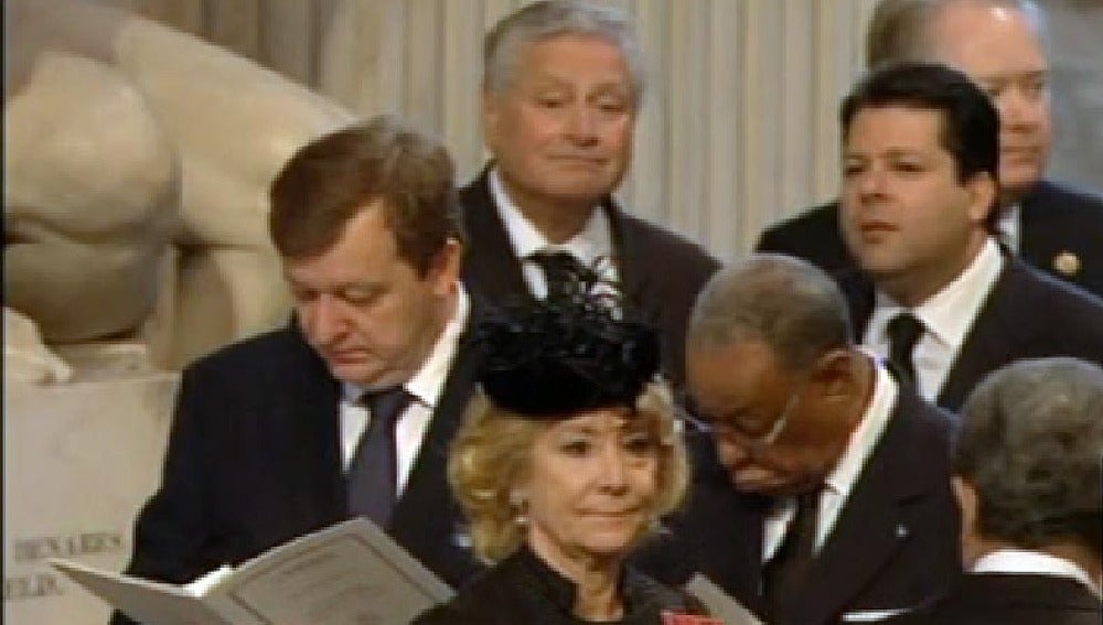 Esperanza Aguirre durante el funeral de Margaret Thatcher