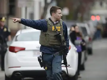 Un agente del FBI Un agente del FBI
