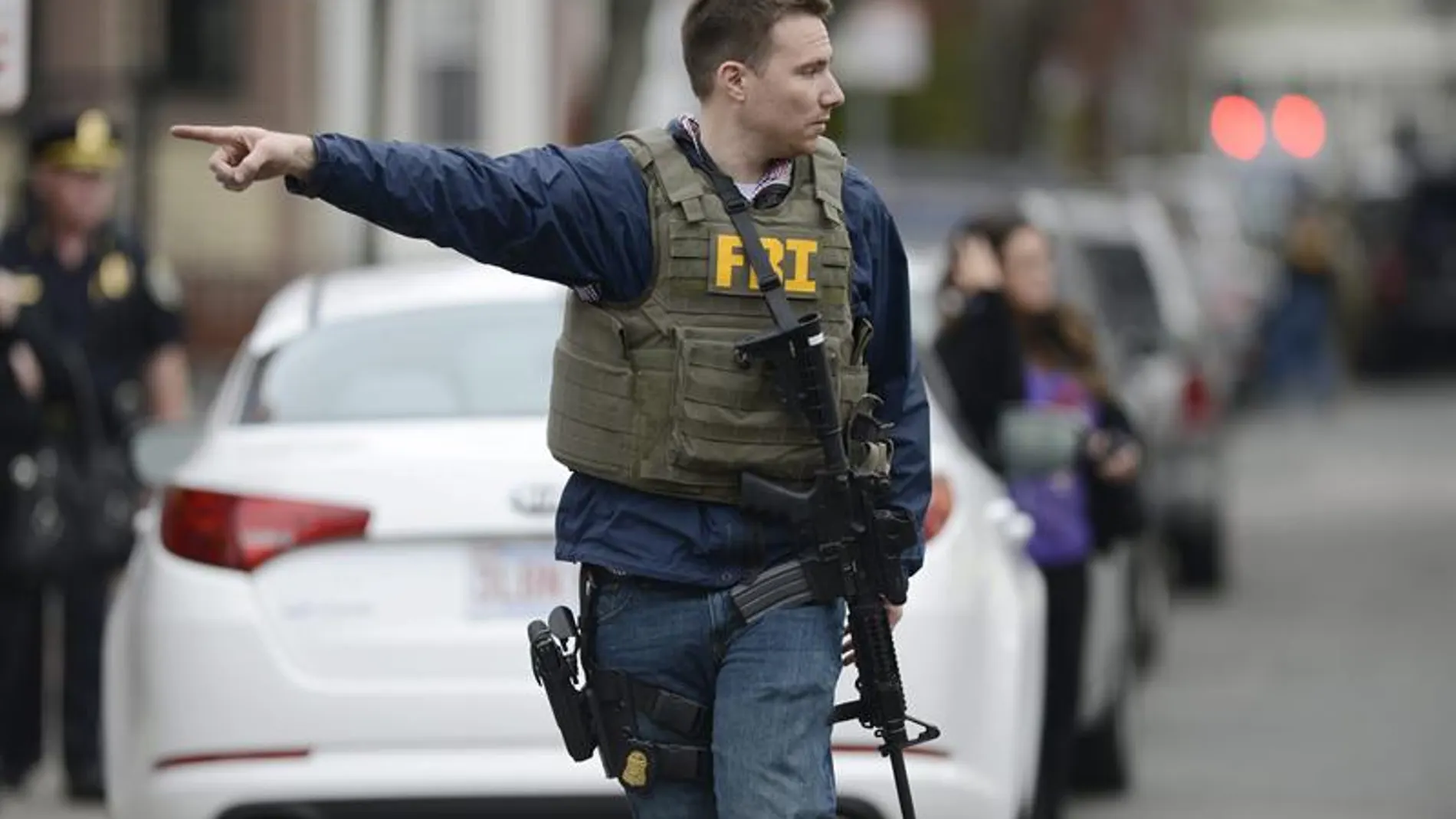 Un agente del FBI Un agente del FBI