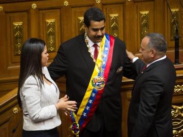 Maduro, investido presidente de Venezuela