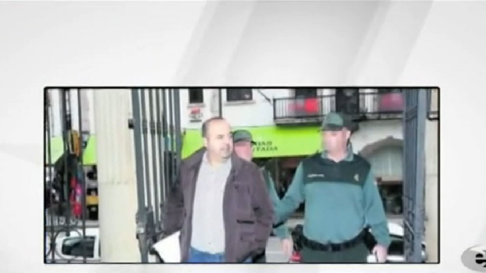 Más de 60 estafados en Cangas de Onís por un empleado de banca