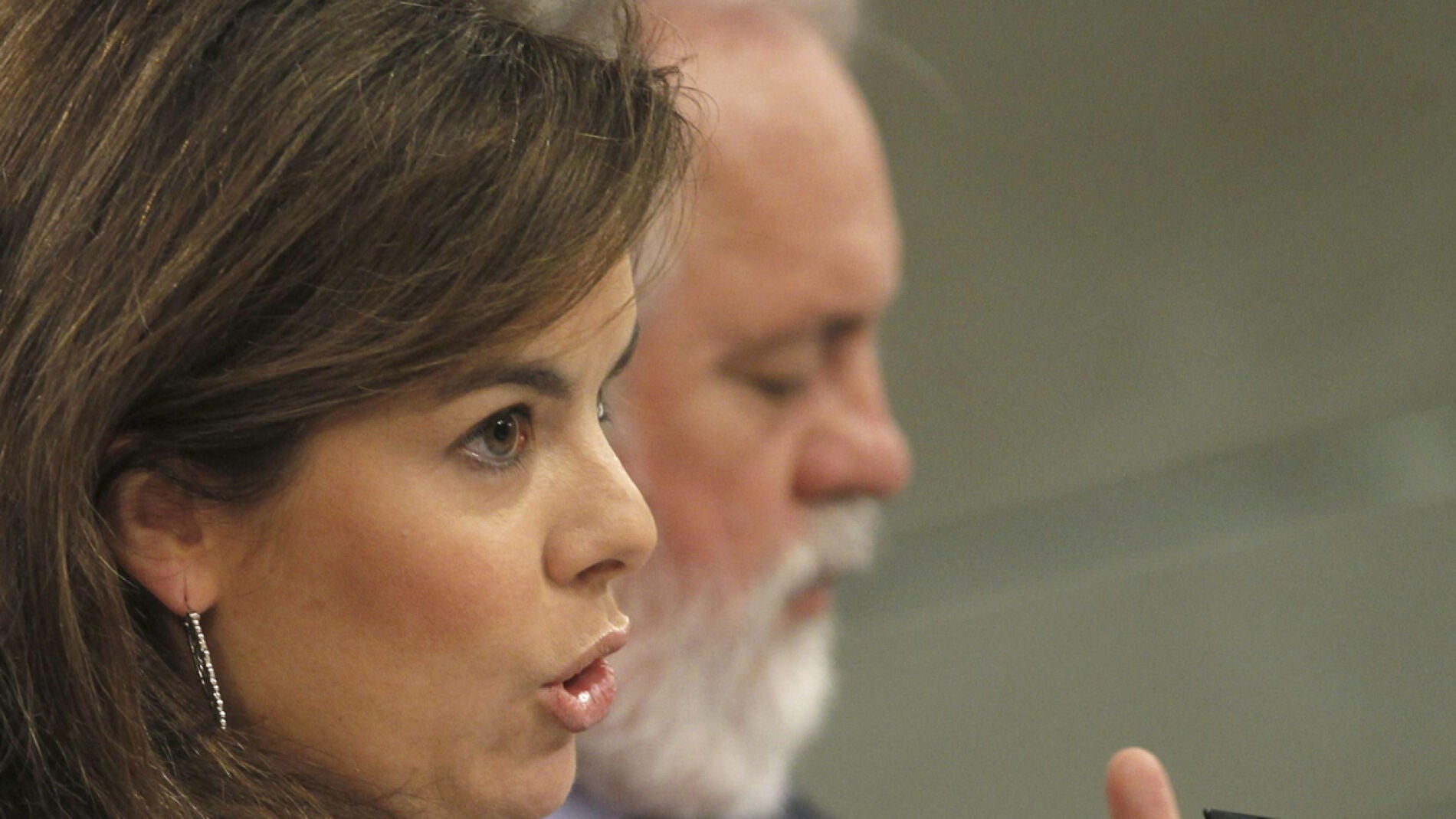 S&aacute;enz de Santamar&iacute;a y Arias Ca&ntilde;ete, tras el Consejo de Ministros