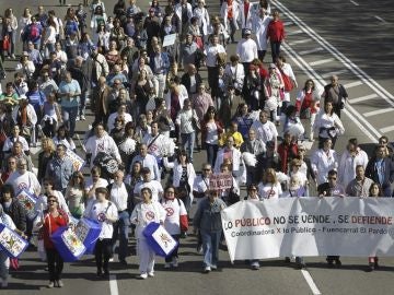 Una de las columnas de la 'marea blanca'