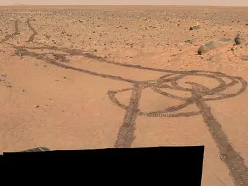 Extraño dibujo del Curiosity en Marte Extraño dibujo del Curiosity en Marte