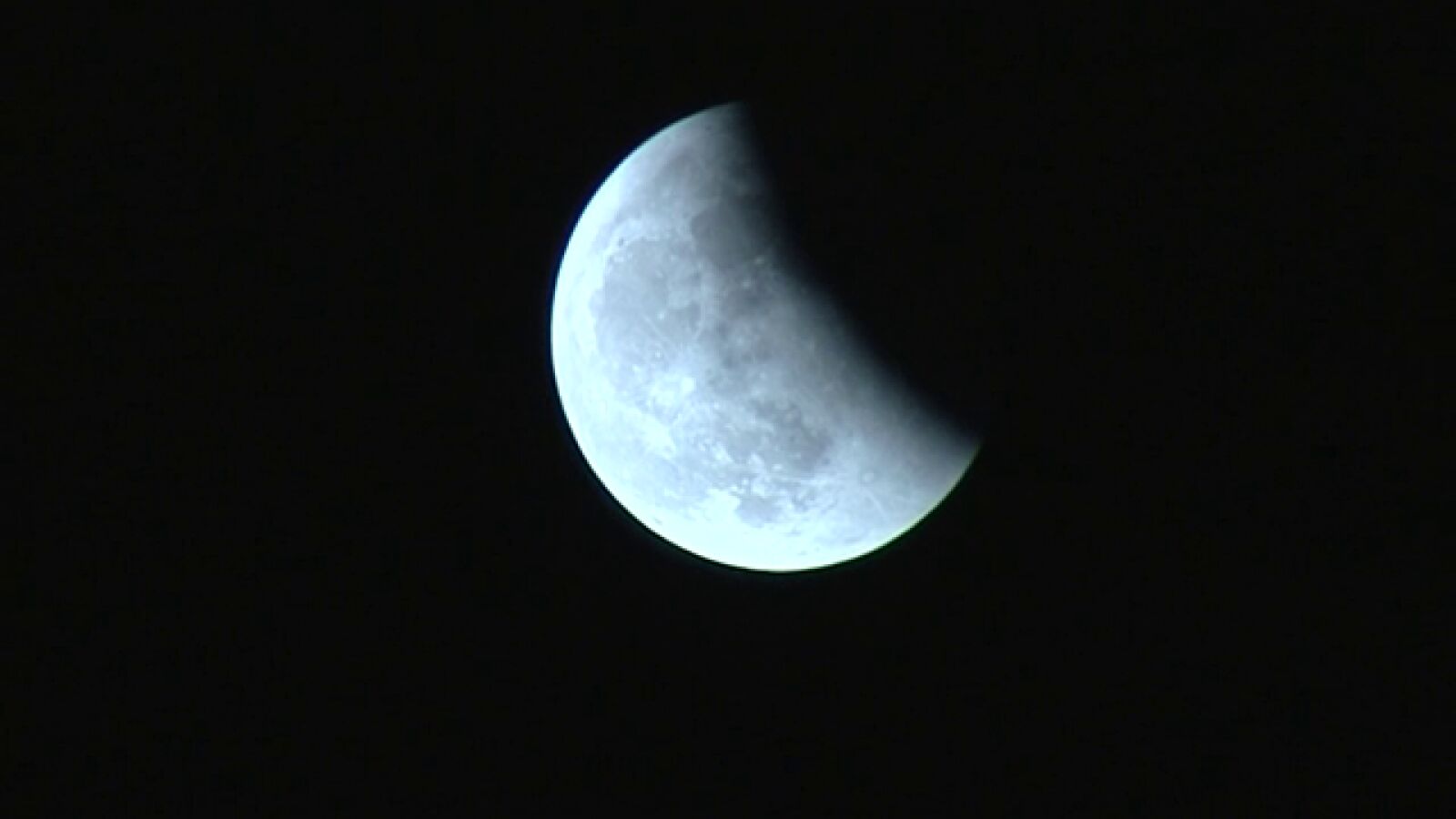 El primer eclipse lunar de 2013 será visible hoy desde toda España