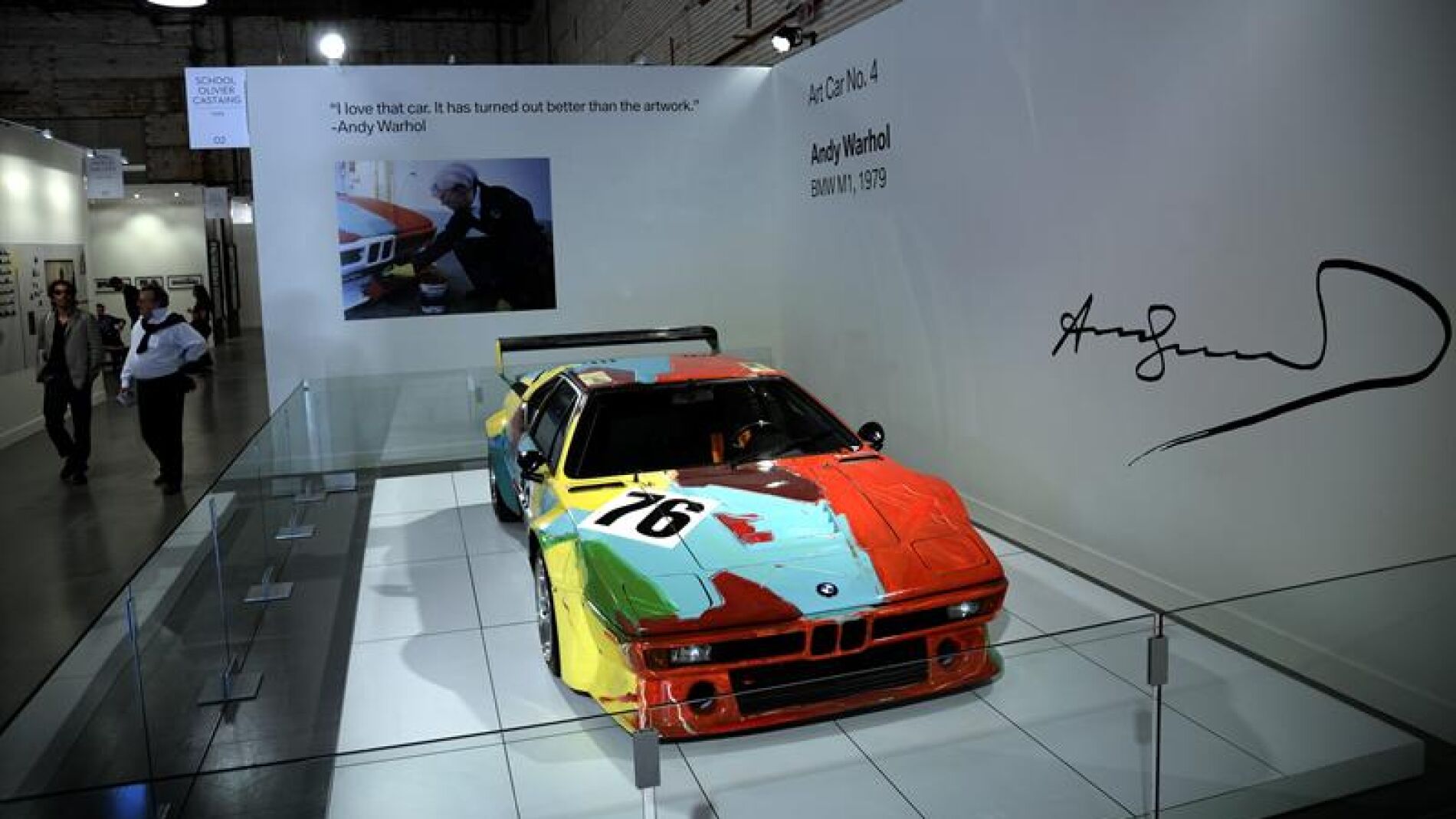La obra del artista Andy Warhol 'Art Car No. 4' exhibido en la exposici&oacute;n Paris Photo en Los &Aacute;ngeles
