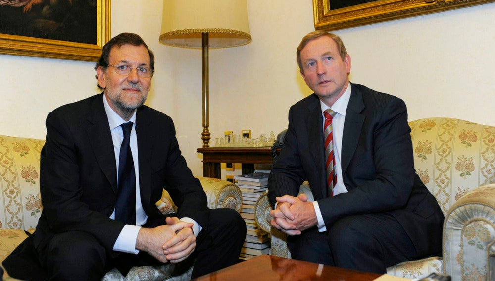 El presidente del Gobierno, Mariano Rajoy, junto al primer ministro de Irlanda, Enda Kenny