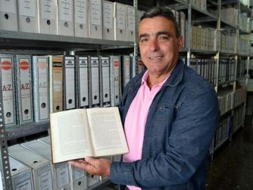 El ejemplar, devuelto 52 años después a la biblioteca de Nerja El ejemplar, devuelto 52 años después a la biblioteca de Nerja
