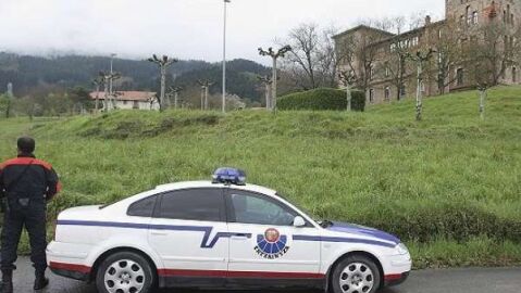Un coche de la Ertzaintza.
