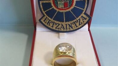 Una empleada de hogar y su pareja roban un anillo de 200.000 euros y lo venden por 300