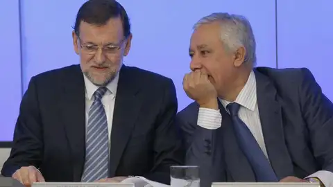 Rajoy y Javier Arenas en la reunión del PP Rajoy y Javier Arenas en la reunión del PP