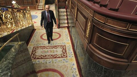 Rubalcaba asegura que con recortes "no se puede crecer"