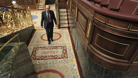 Rubalcaba asegura que con recortes "no se puede crecer" Rubalcaba asegura que con recortes "no se puede crecer"