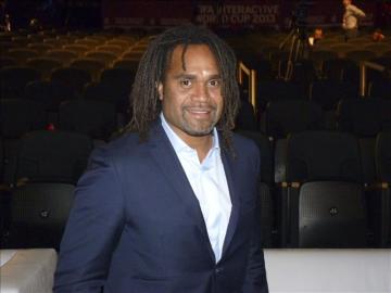 Karembeu trabaja para la FIFA