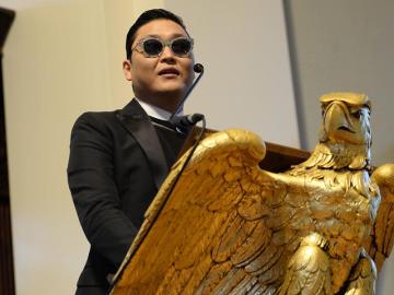 Psy, en Harvard