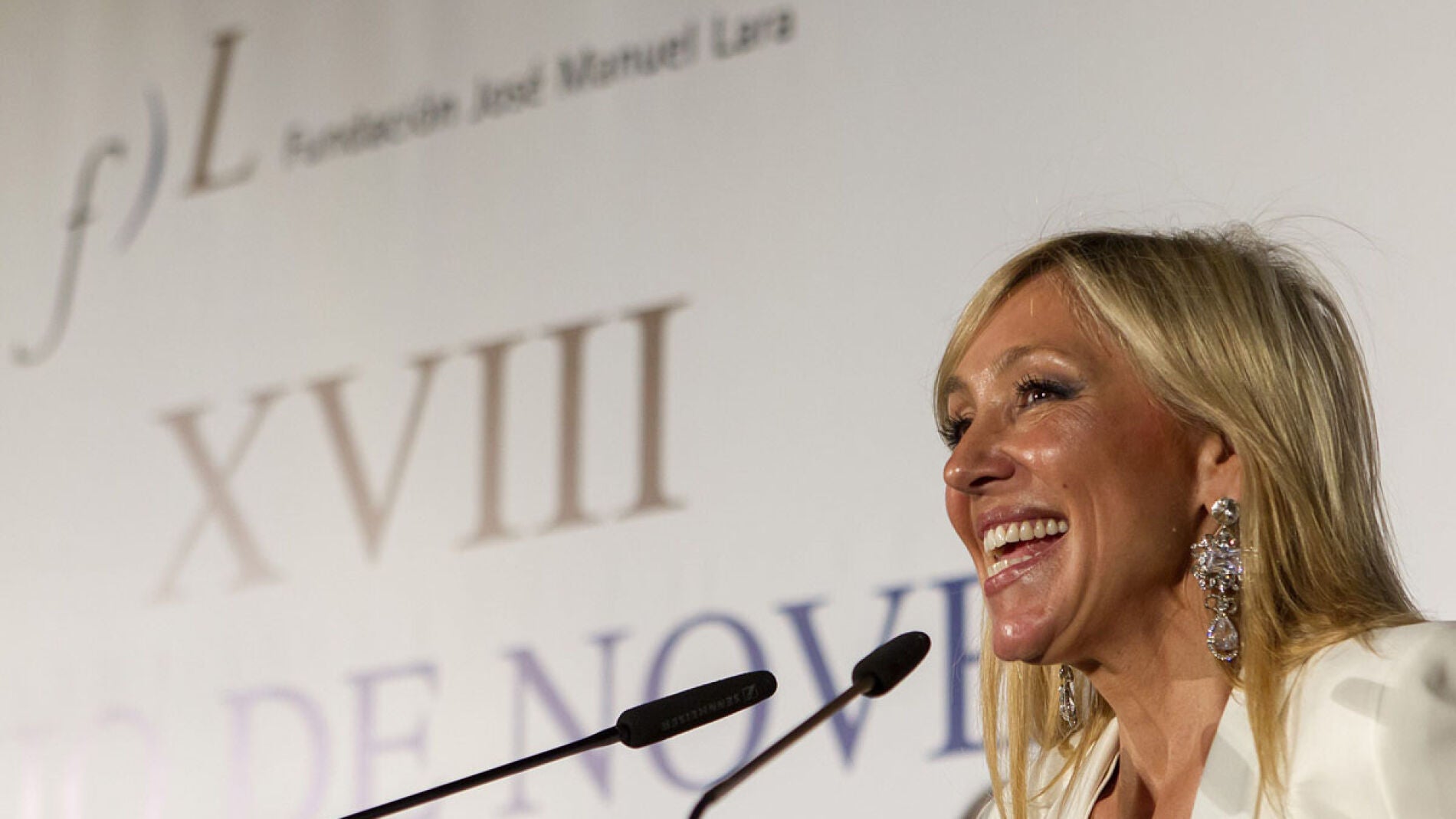 Marta Robels gana el Premio Fernando Lara