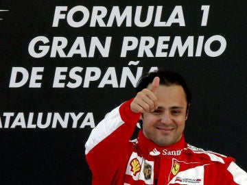 Felipe Massa en el podio de Montmeló