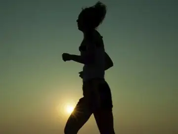 Mujer haciendo ejercicio Mujer haciendo ejercicio