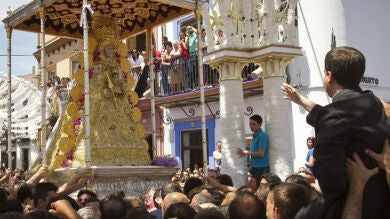 Dieciséis hermandades inician su peregrinación a El Rocío
