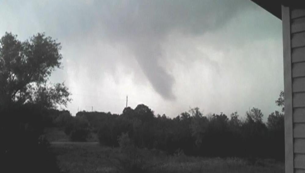 Varios tornados llegan a Texas, EEUU