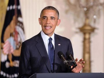 El presidente Barack Obama ofrece una declaración a la prensa desde la Sala Este de la Casa Blanca