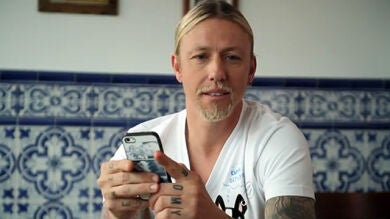 El polémico tuit de Guti sobre el reciclaje era parte de una campaña de Ecovidrio