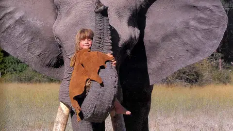 Tippi Degre, la niña que se convirtió en 'Mowgli' Tippi Degre, la niña que se convirtió en 'Mowgli'