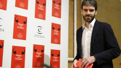 José Tomás se lanza al ruedo de las letras con 'Diálogo con Navegante'