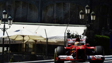 Alonso termina tercero en los Libres 2 por detrás de los Mercedes