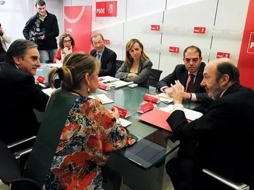 Rubalcaba se reúne con los autónomos Rubalcaba se reúne con los autónomos