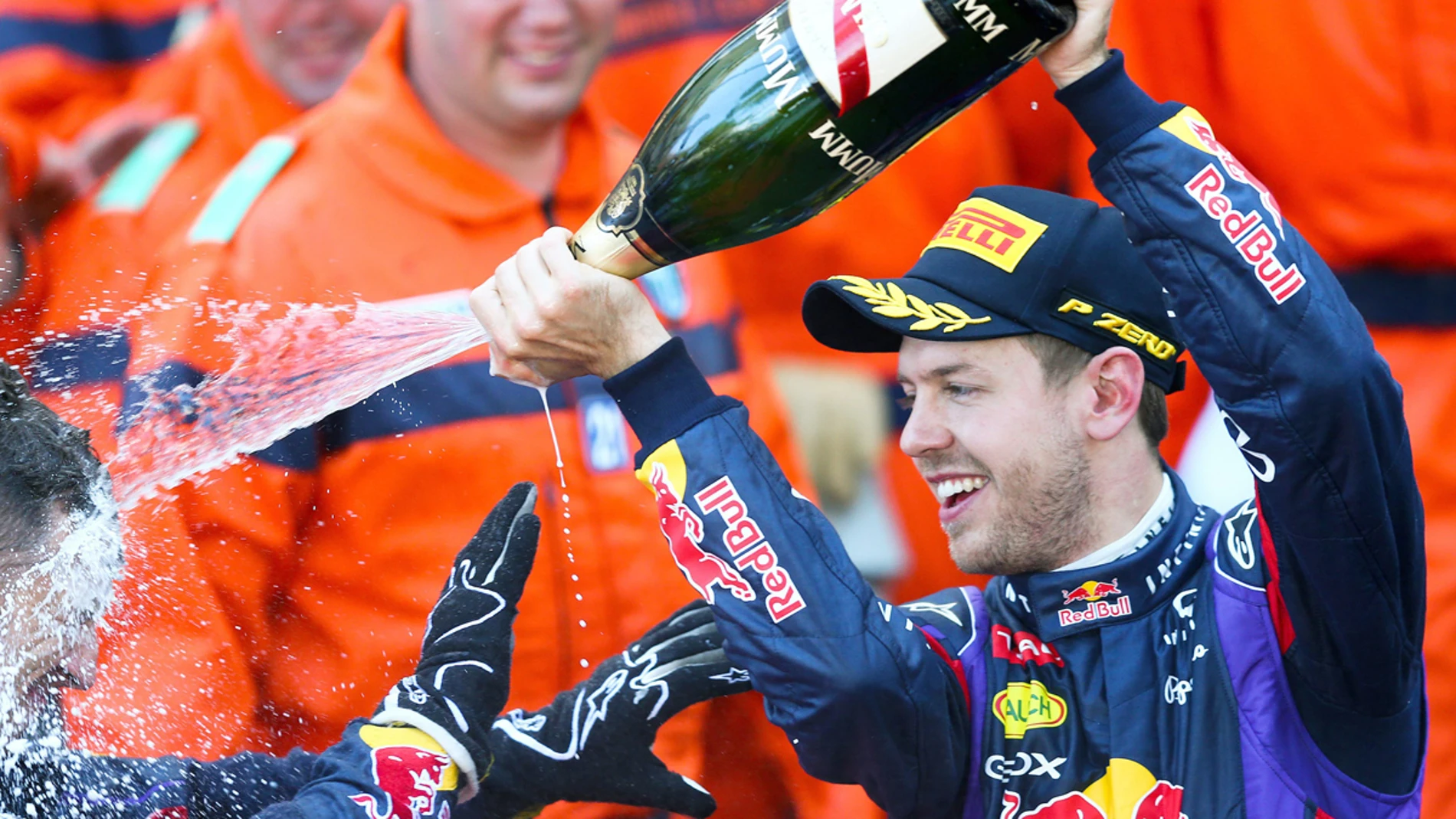 Vettel celebra el podio