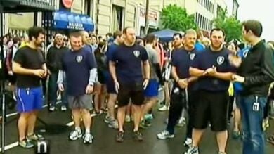 Miles de corredores terminan la maratón de Boston en homenaje a las víctimas