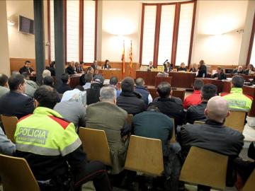  Tres 'casuals' heridos en los incidentes con los Mossos que han protagonizado en pleno juicio