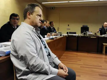 Celador de Olot durante el juicio Celador de Olot durante el juicio