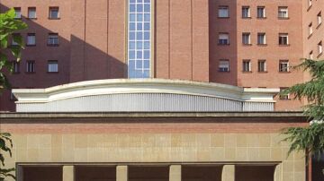 Fachada del hospital Josep Trueta de Girona
