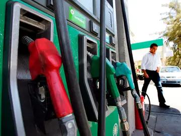 Surtidor de una gasolinera Surtidor de una gasolinera