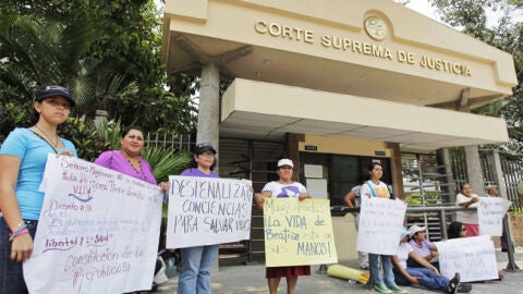 Protestas en la Corte Suprema de Salvador.