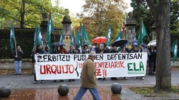 Los vascos viven la octava jornada de huelga en crisis